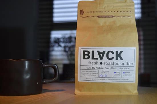 coffee black koffiebonen ambachtelijk gebrand zachte smaak