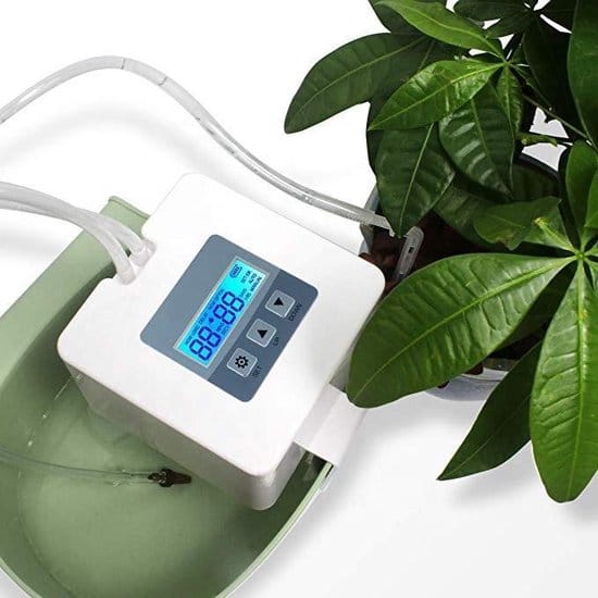 automatisch bewateringssysteem voor kamerplanten met pomp waterdruppelaar