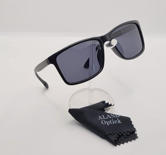zonnebril gepolariseerd uv400 sunglasses with gray lenses polarized