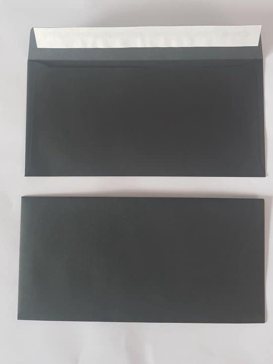25x zwarte envelop dl 229mm x 114mm 120 gr m