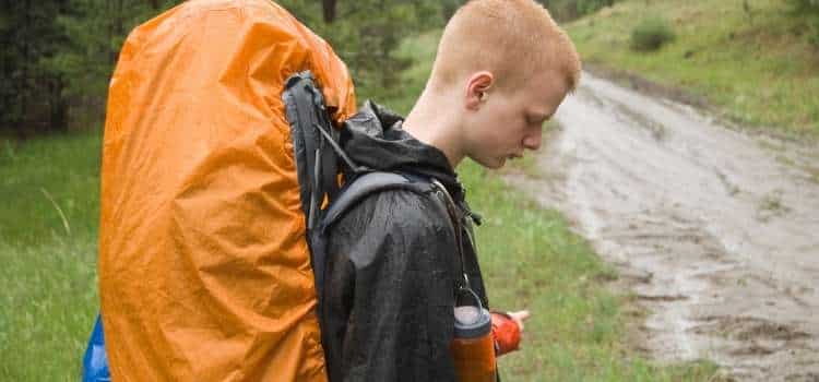 Beste regenhoezen voor backpacks