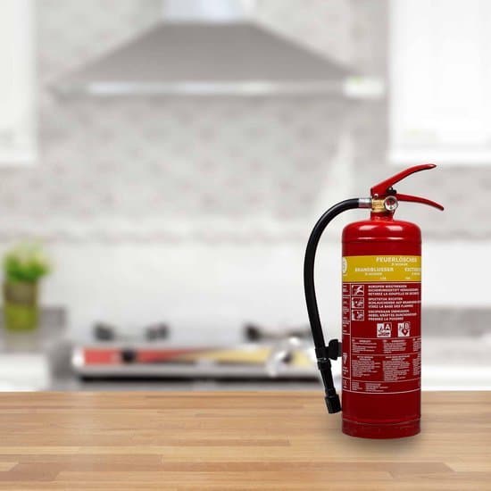 smartwares fex 15230 brandblusser 3 liter schuim inclusief ophangbeugel